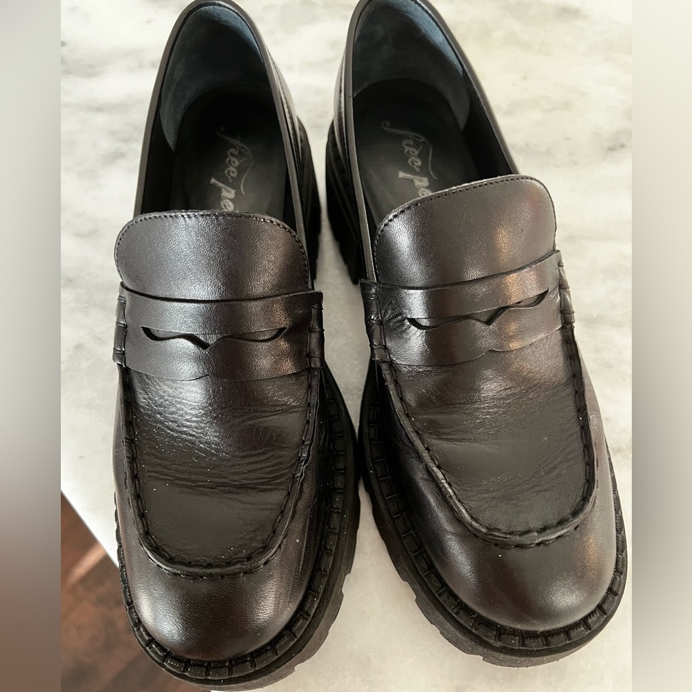 Free People Lyra Lug Sole Loafer women’s size 37.5 in black. No bag or box. - Picture 8 of 8